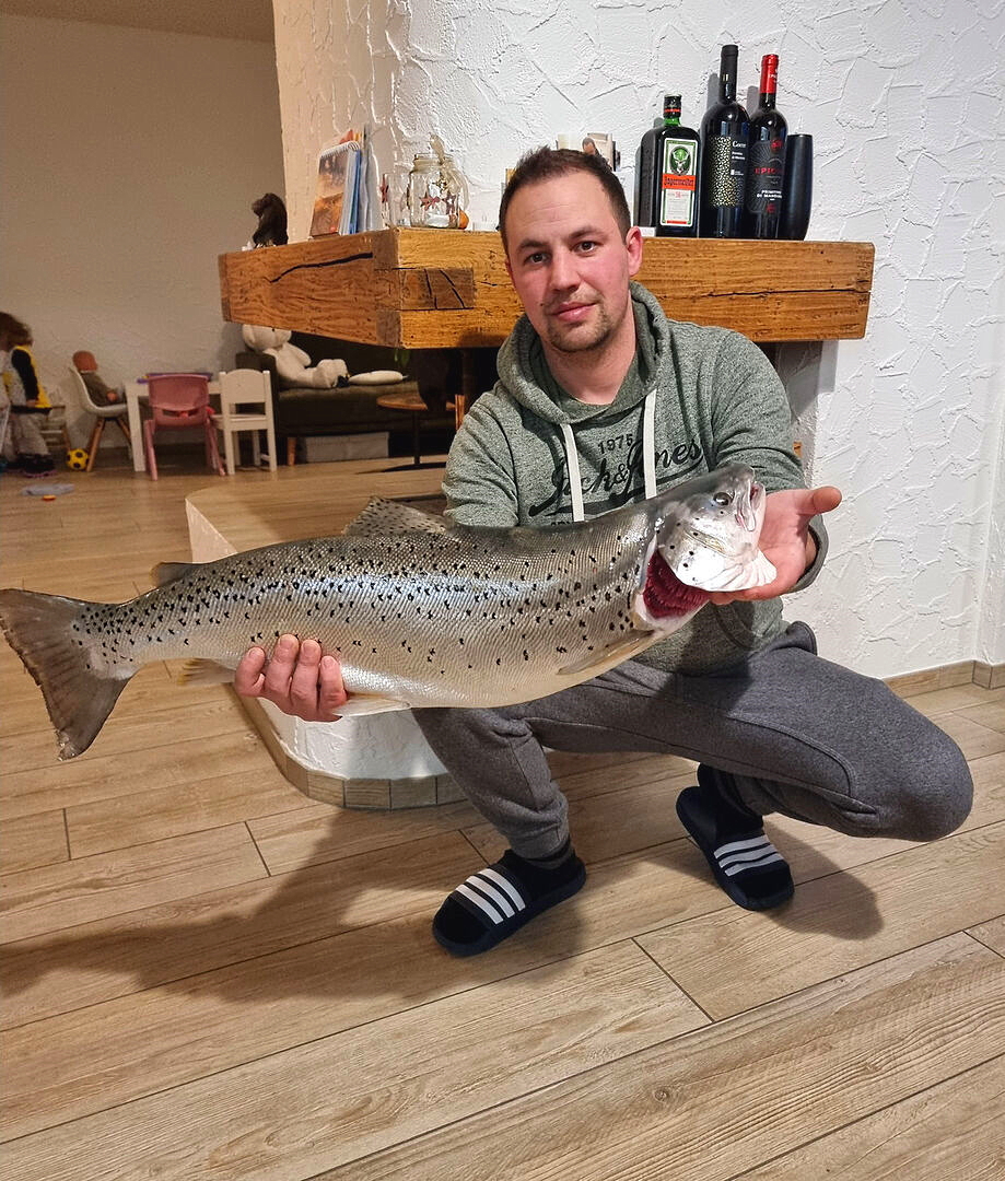 FUNFISH Fischereiartikel. Top Fnge